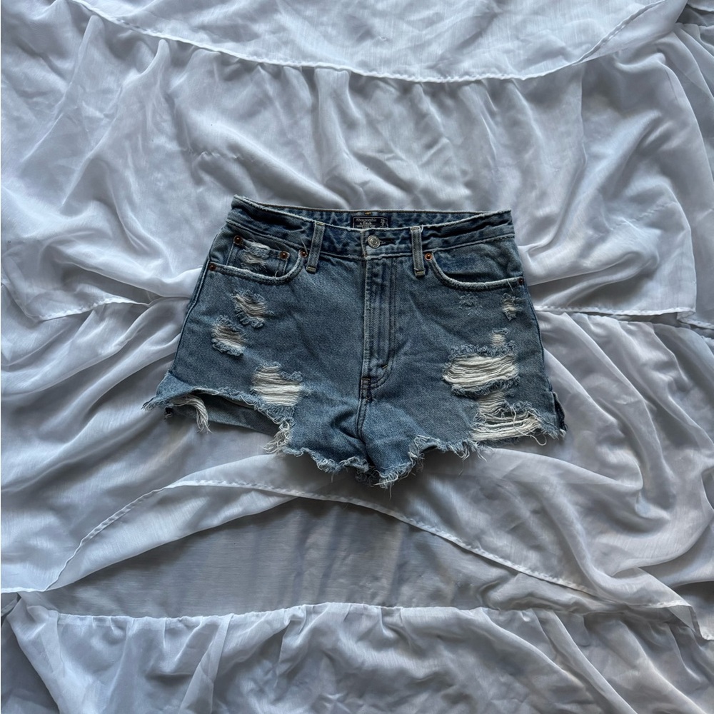 Abercrombie & Fitch Annie High Rise Short
